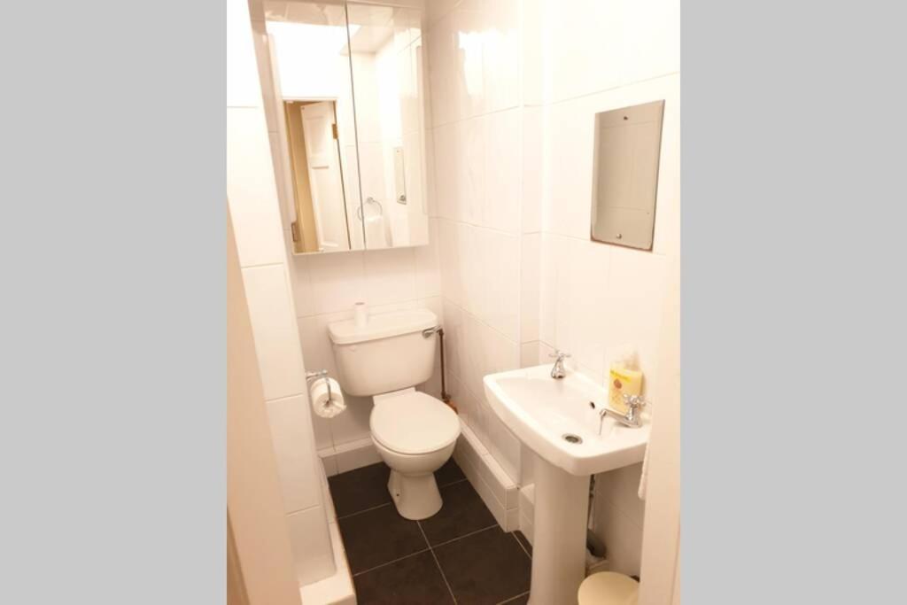 Large 3 Bed, Galway City Centre Apartment Luaran gambar