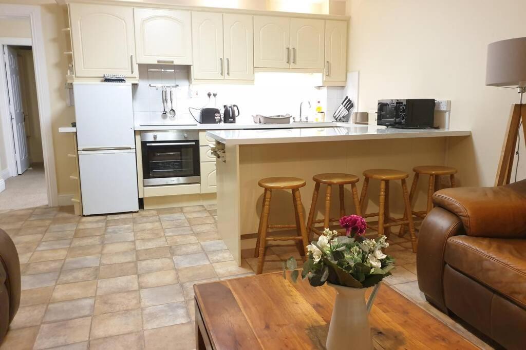 Large 3 Bed, Galway City Centre Apartment Luaran gambar