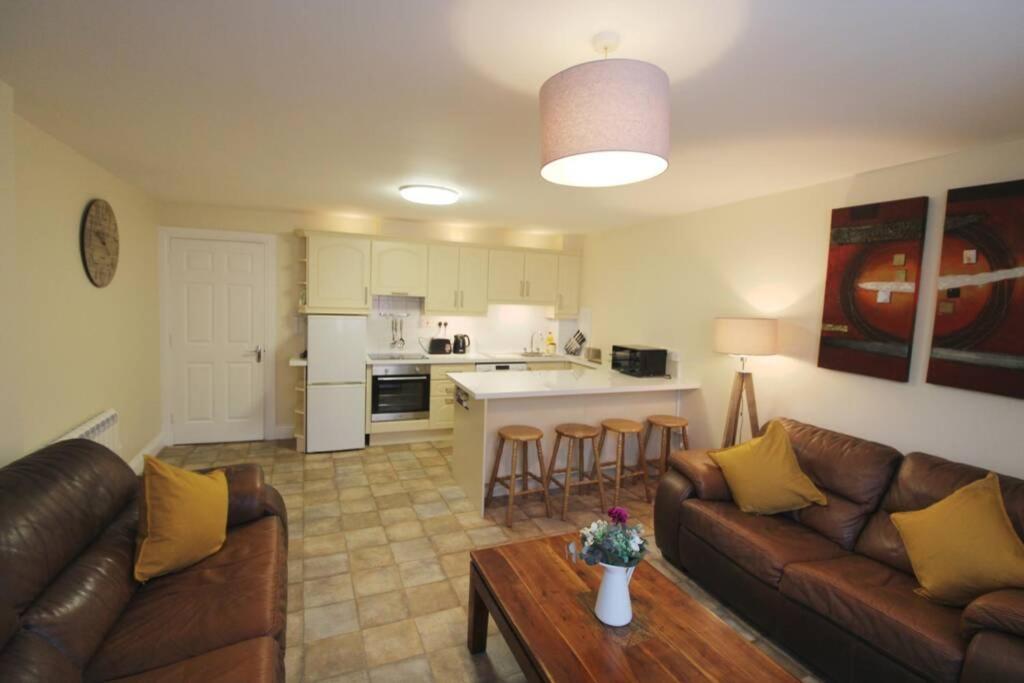 Large 3 Bed, Galway City Centre Apartment Luaran gambar
