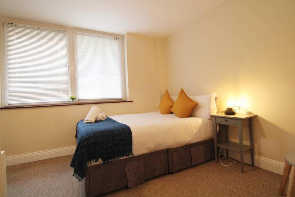 Large 3 Bed, Galway City Centre Apartment Luaran gambar